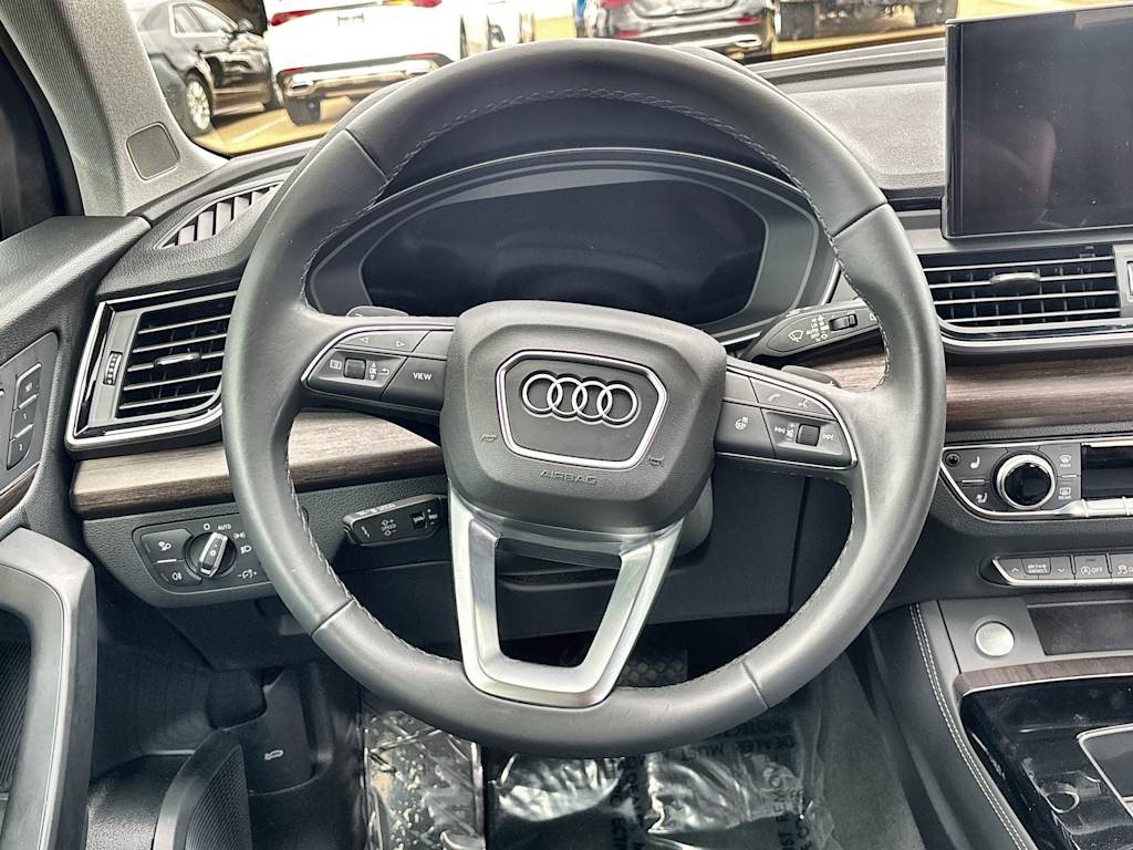 Thumbnail: 2024 Audi Q5 - 10