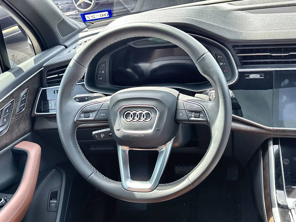 Thumbnail: 2025 Audi Q7 - 10