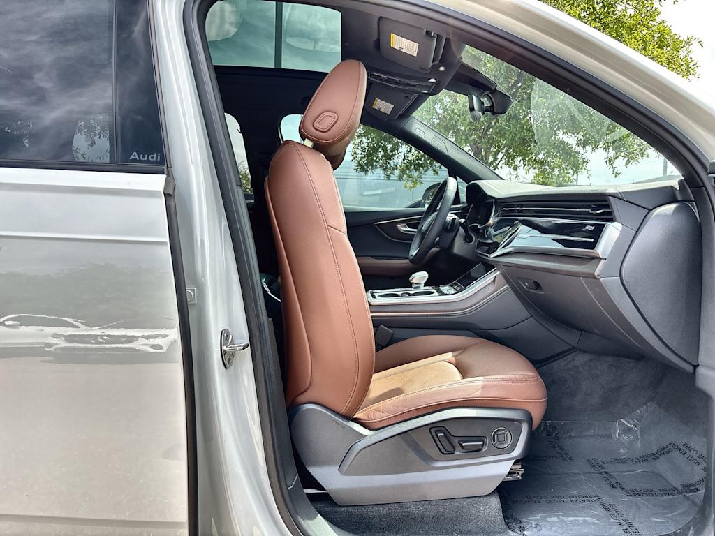 Thumbnail: 2025 Audi Q7 - 20