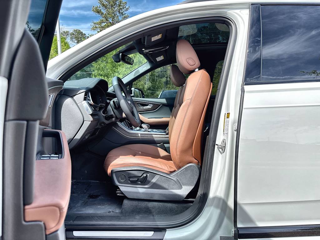 Thumbnail: 2025 Audi Q7 - 11