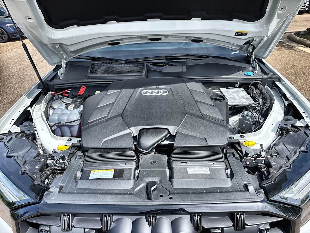 Thumbnail: 2025 Audi Q7 - 9