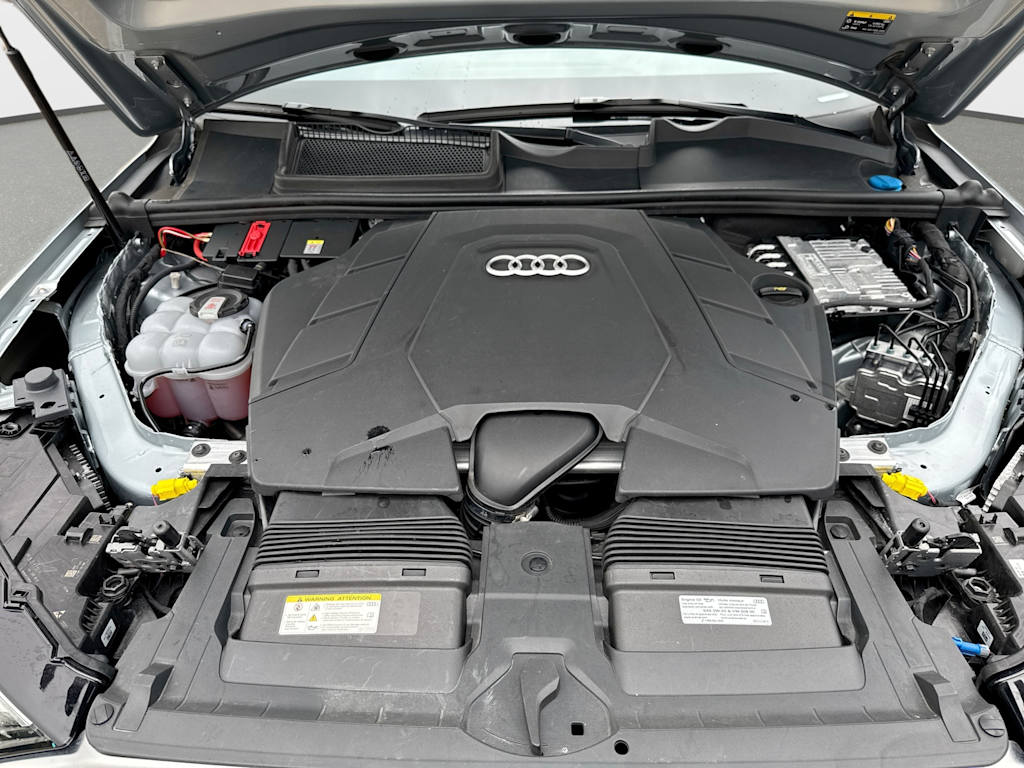 Thumbnail: 2025 Audi Q7 - 9