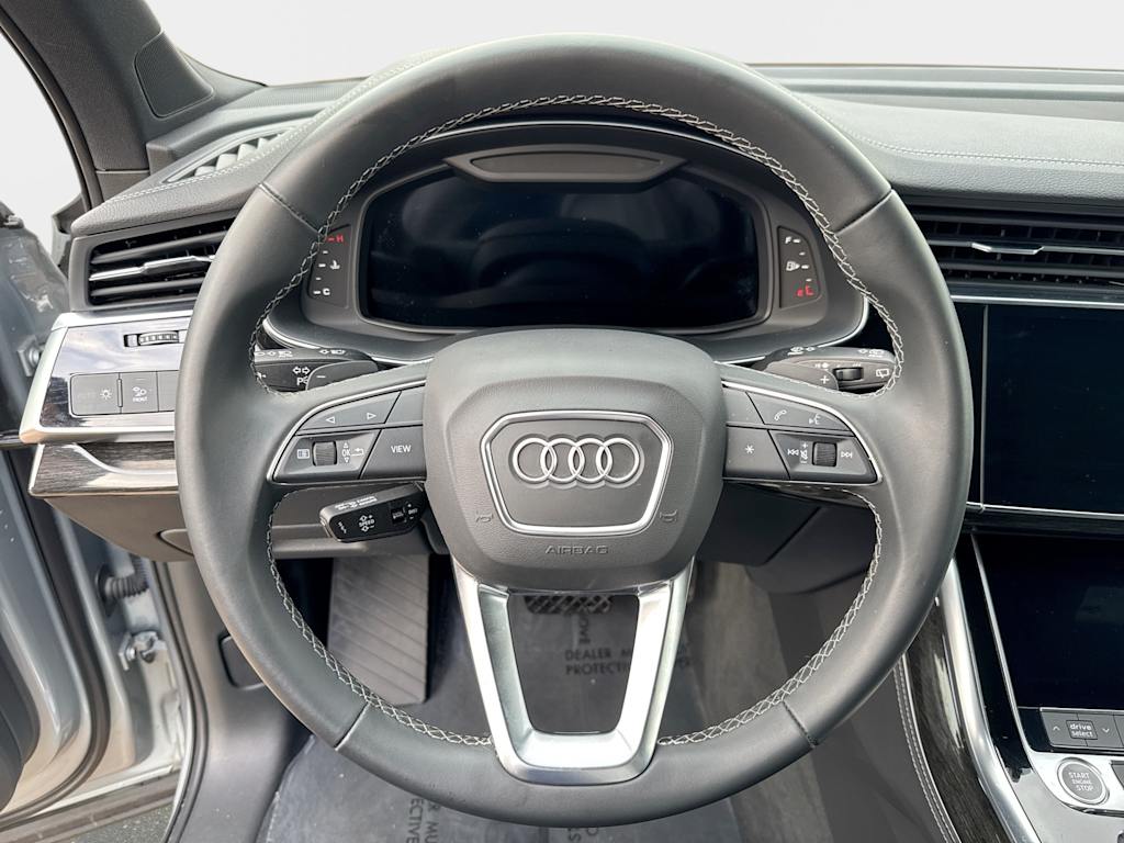 Thumbnail: 2025 Audi Q7 - 10