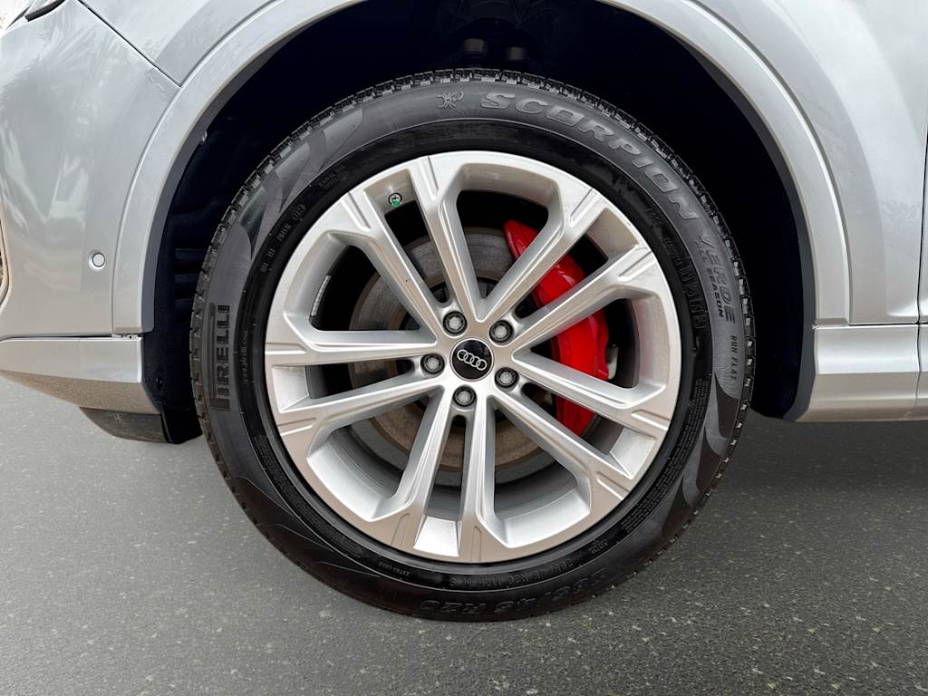 Thumbnail: 2025 Audi Q7 - 8