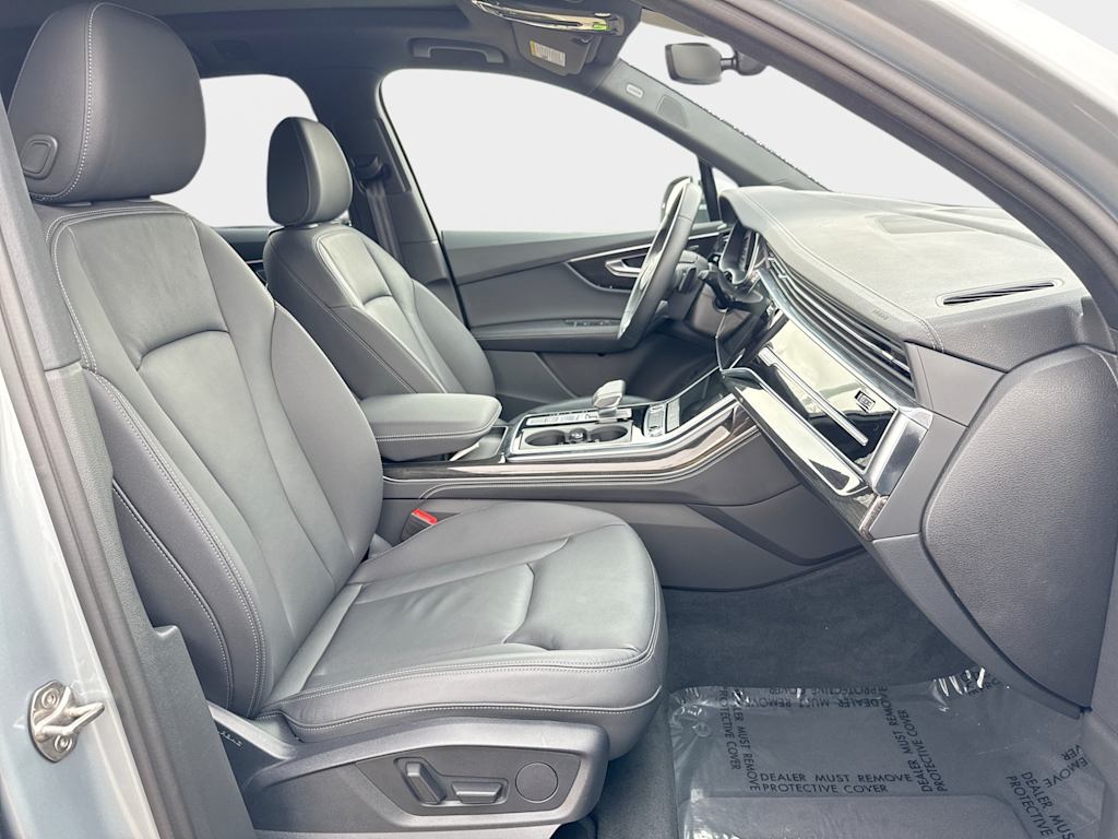 Thumbnail: 2025 Audi Q7 - 28