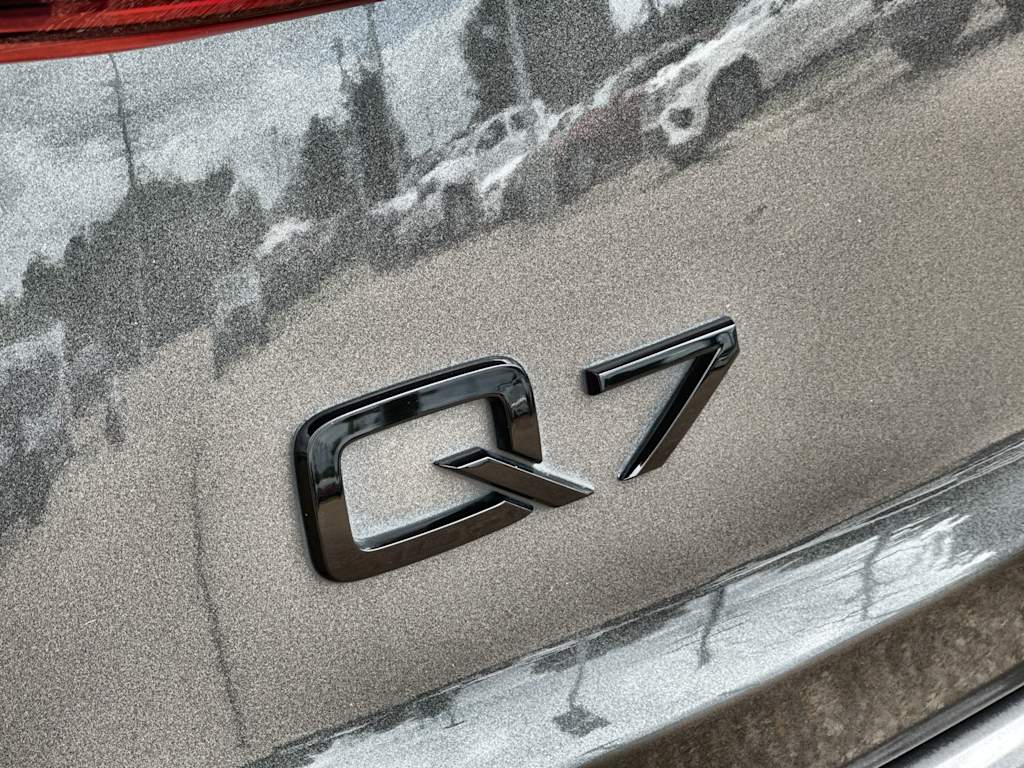Thumbnail: 2022 Audi Q7 - 7