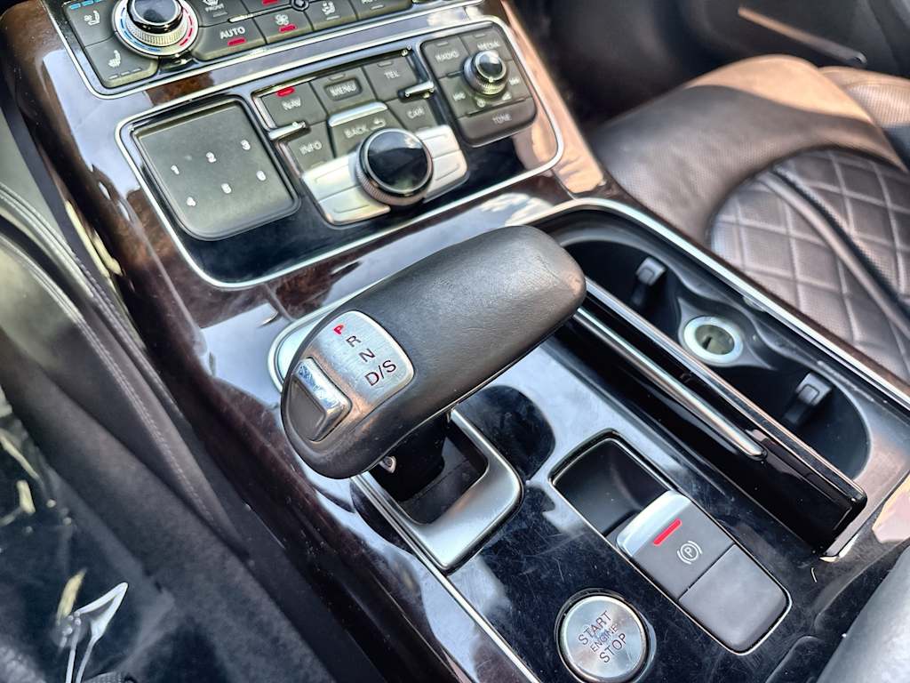Thumbnail: 2017 Audi A8 - 15