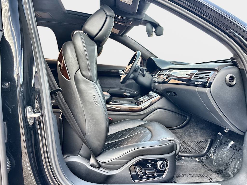 Thumbnail: 2017 Audi A8 - 24