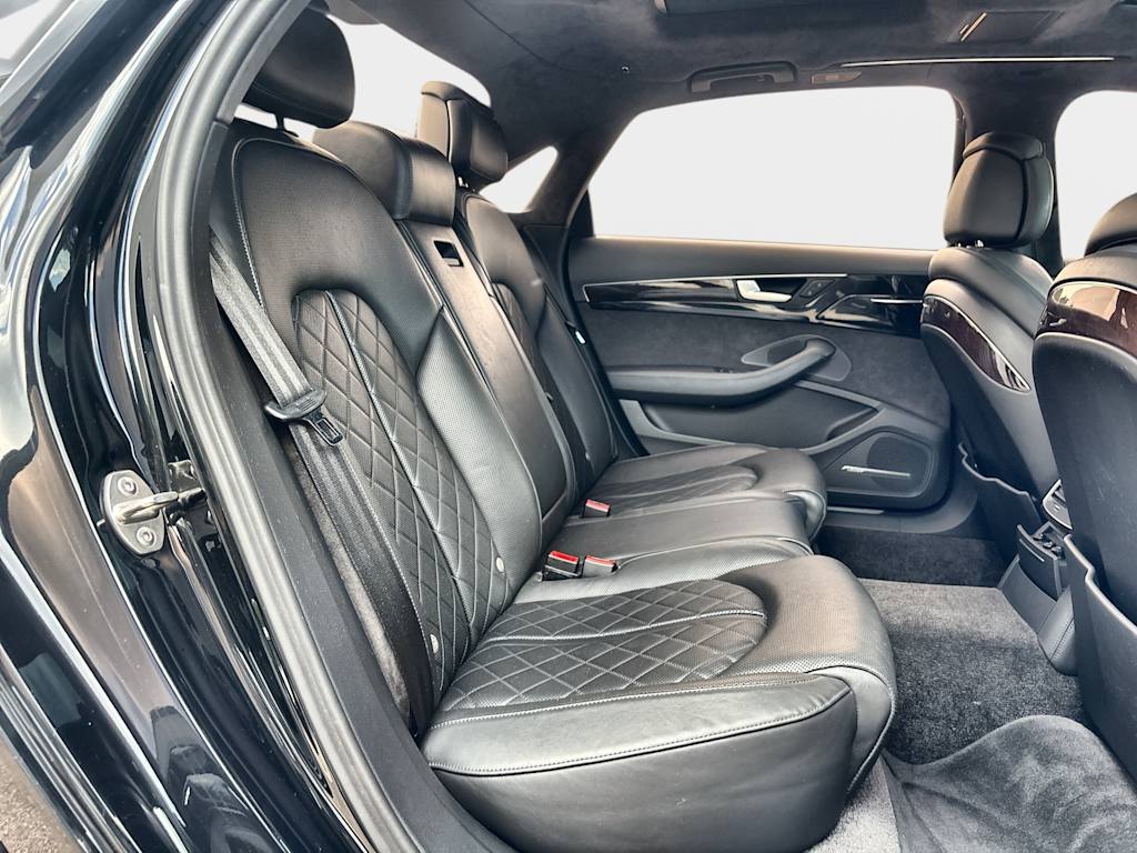Thumbnail: 2017 Audi A8 - 27
