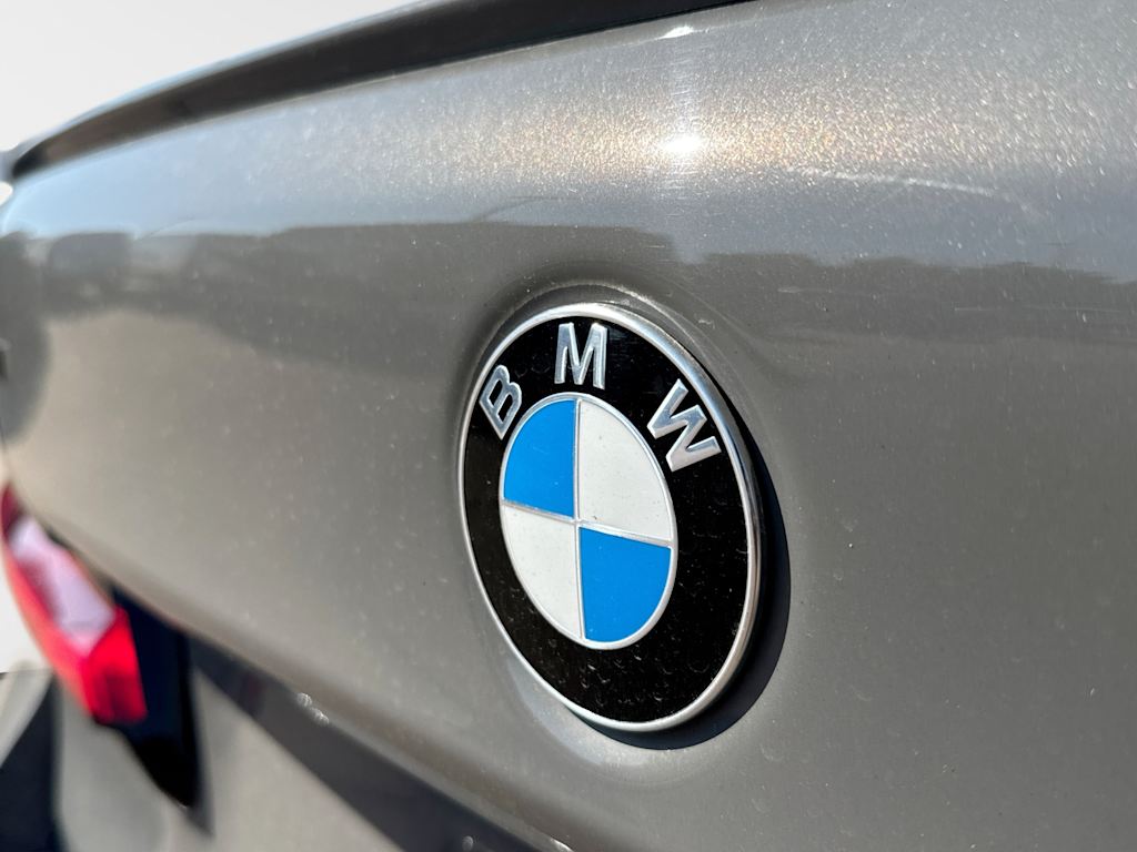 Thumbnail: 2022 BMW 5 Series - 24