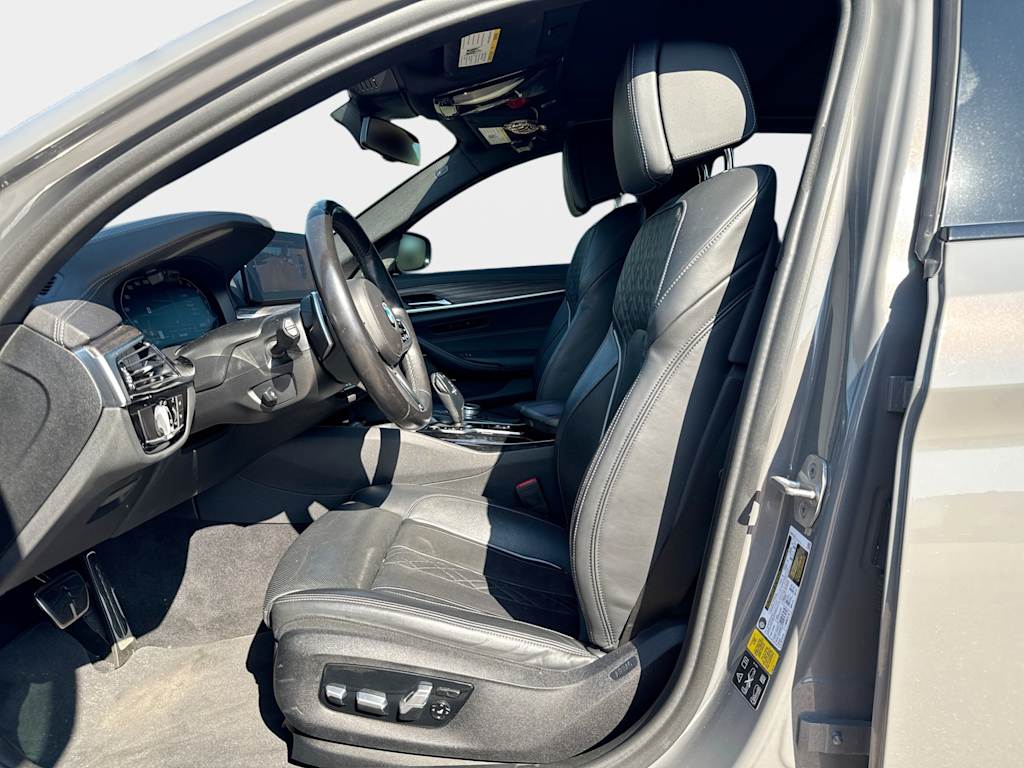Thumbnail: 2022 BMW 5 Series - 12