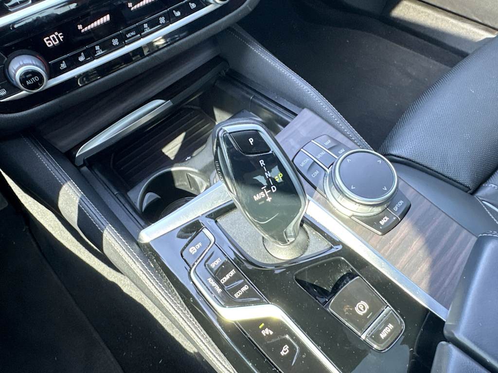 Thumbnail: 2022 BMW 5 Series - 15