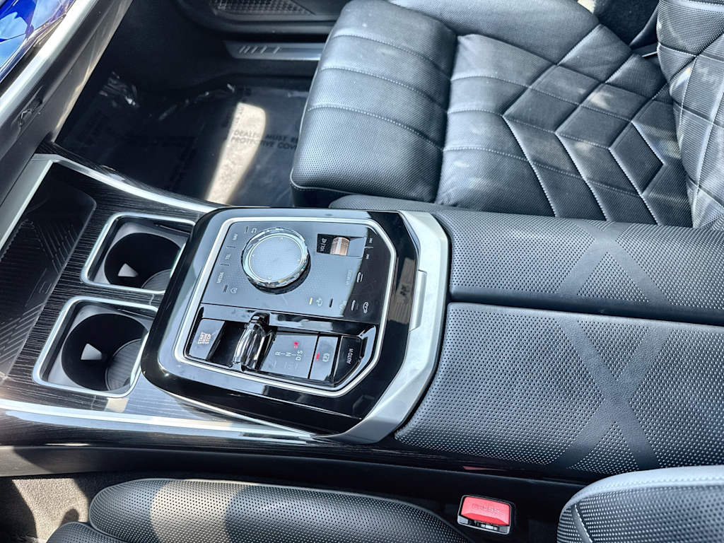 Thumbnail: 2026 BMW 7 Series - 14