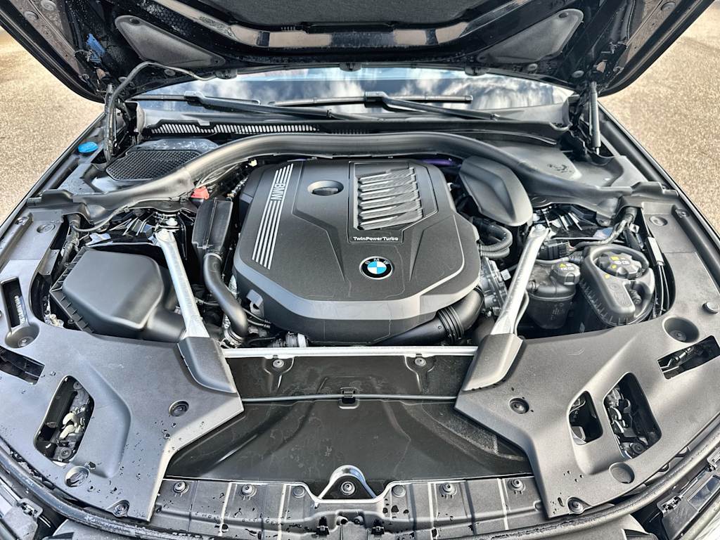 Thumbnail: 2023 BMW 5 Series - 8