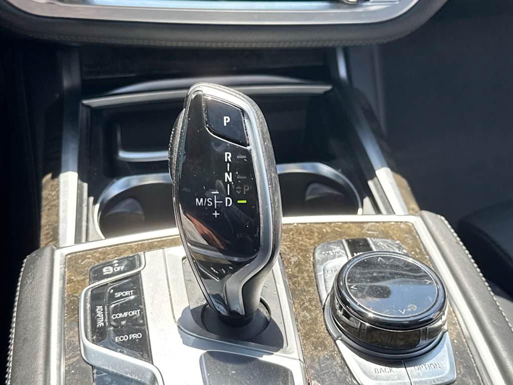 Thumbnail: 2018 BMW 7 Series - 28