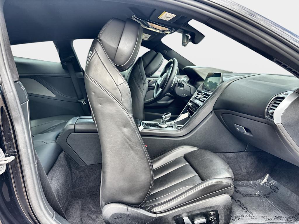 Thumbnail: 2022 BMW 8 Series - 24