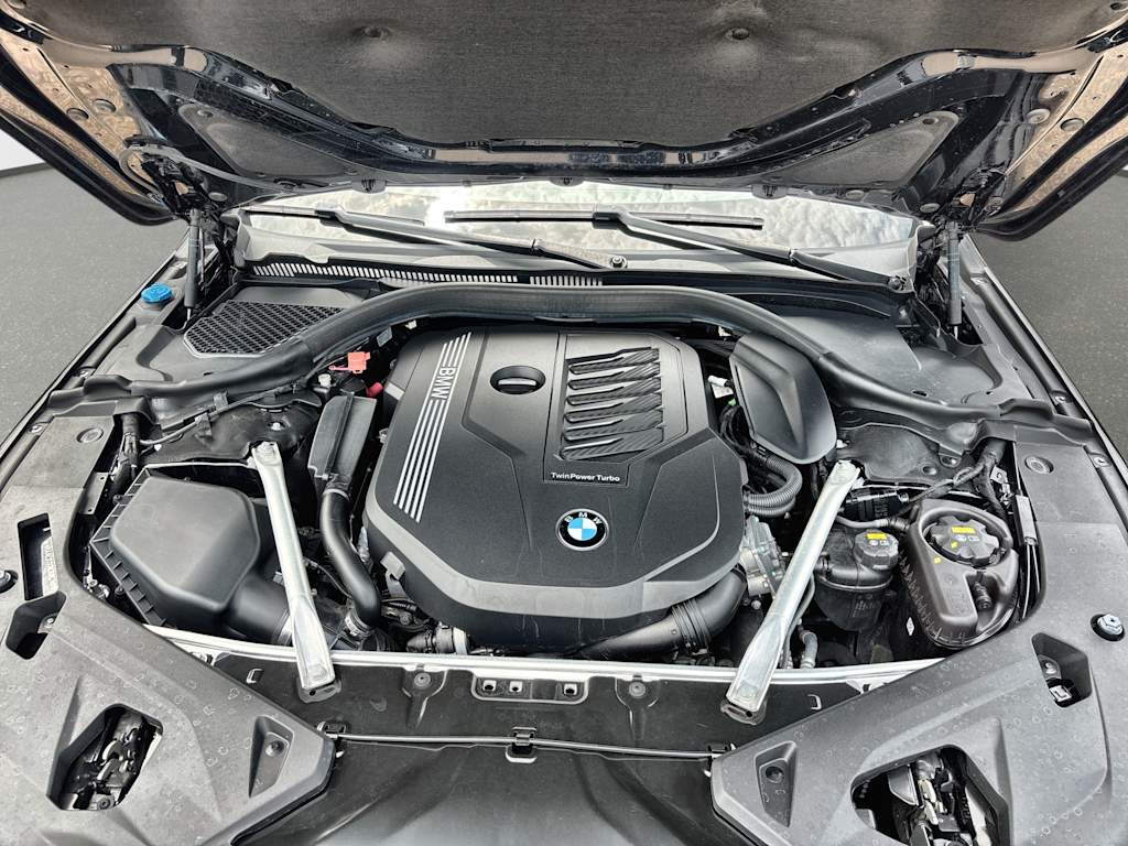 Thumbnail: 2022 BMW 8 Series - 9