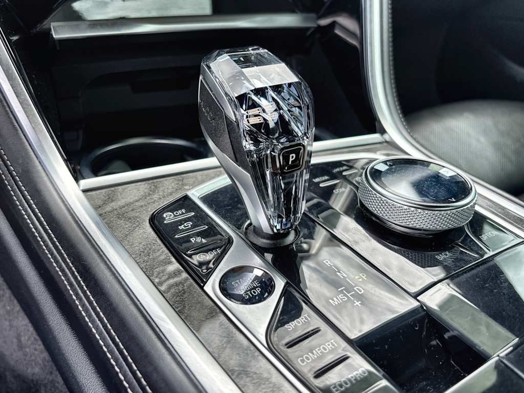 Thumbnail: 2022 BMW 8 Series - 27