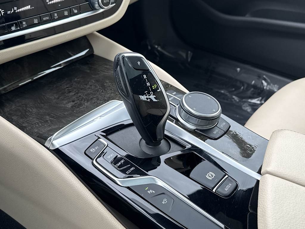 Thumbnail: 2020 BMW 5 Series - 28