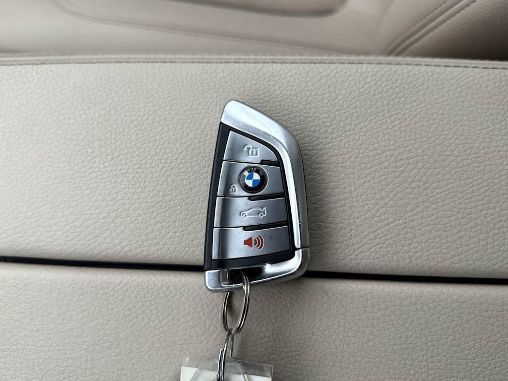 Thumbnail: 2020 BMW 5 Series - 18