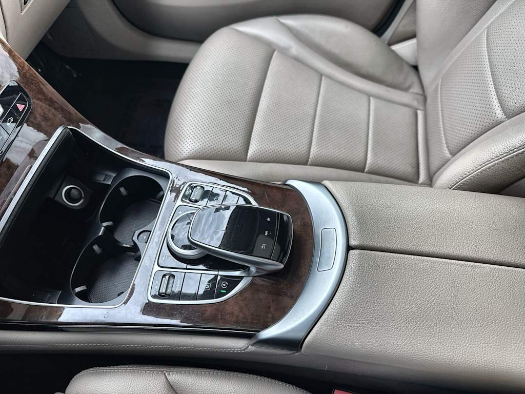 Thumbnail: 2019 Mercedes-Benz GLC - 15