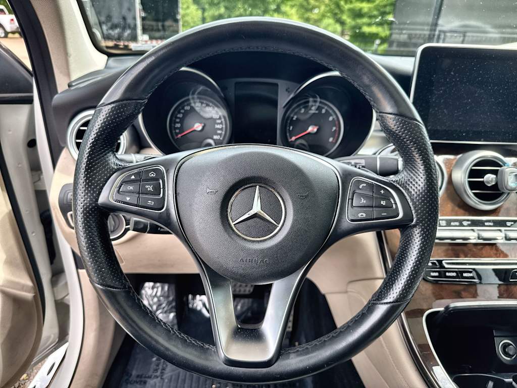 Thumbnail: 2019 Mercedes-Benz GLC - 10