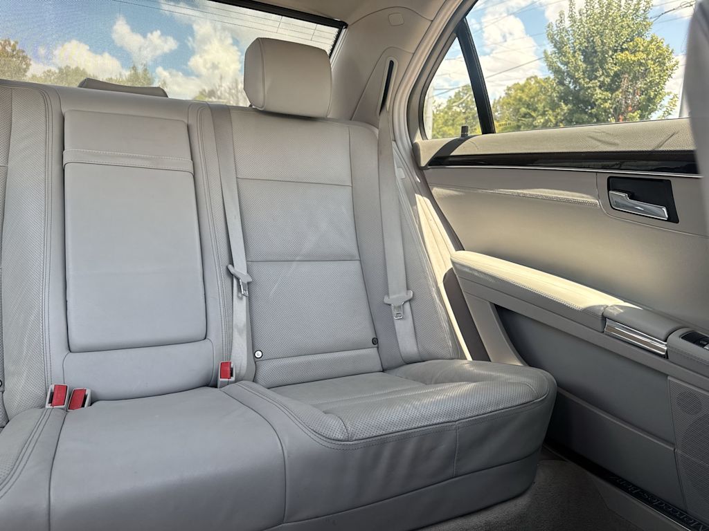 Thumbnail: 2013 Mercedes-Benz S-Class - 24