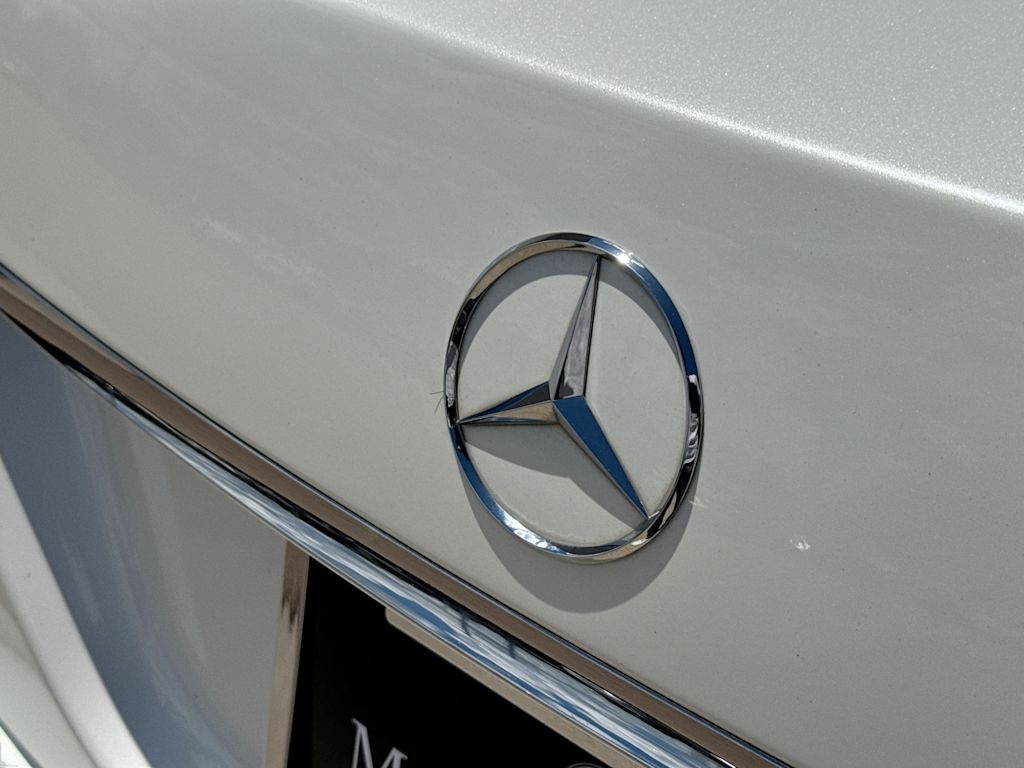 Thumbnail: 2013 Mercedes-Benz S-Class - 23