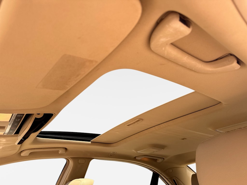 Thumbnail: 2013 Mercedes-Benz S-Class - 28