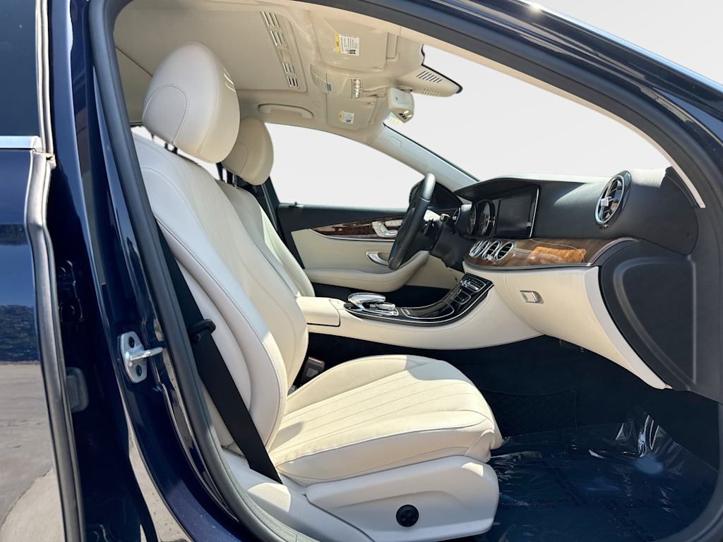 Thumbnail: 2018 Mercedes-Benz E-Class - 22