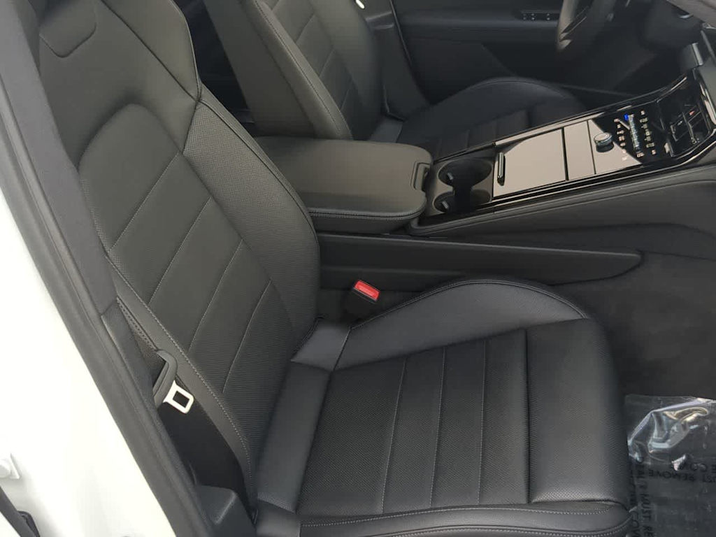 Thumbnail: 2025 Porsche Panamera - 10