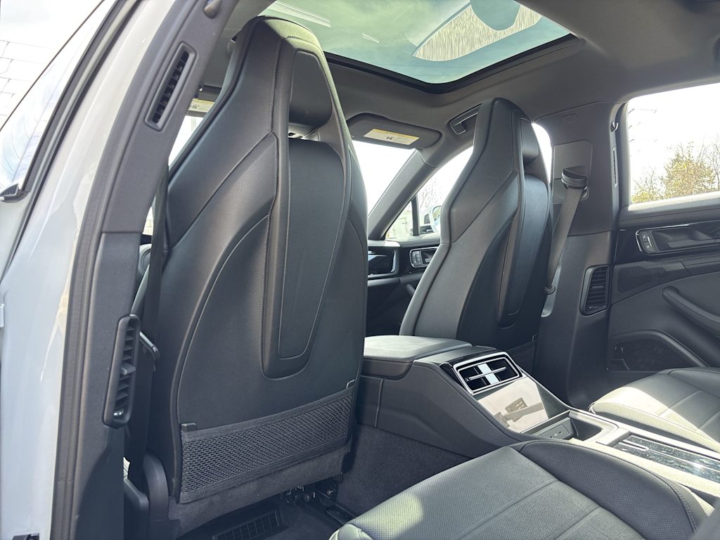 Thumbnail: 2025 Porsche Panamera - 28