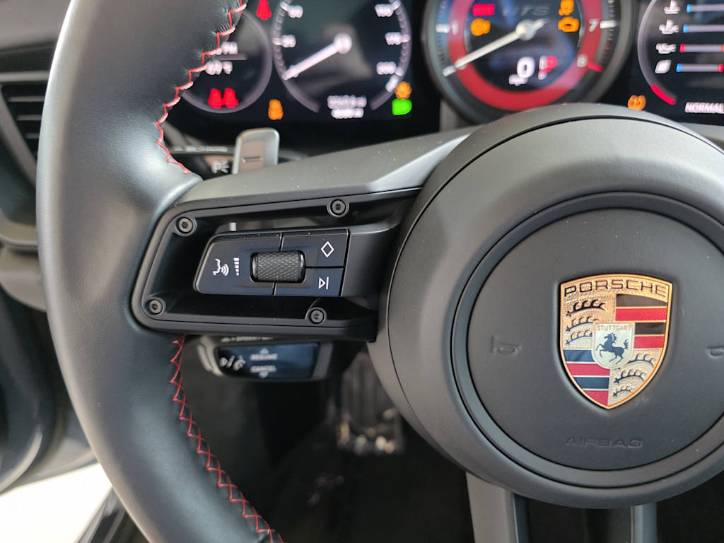 Thumbnail: 2023 Porsche 911 - 23