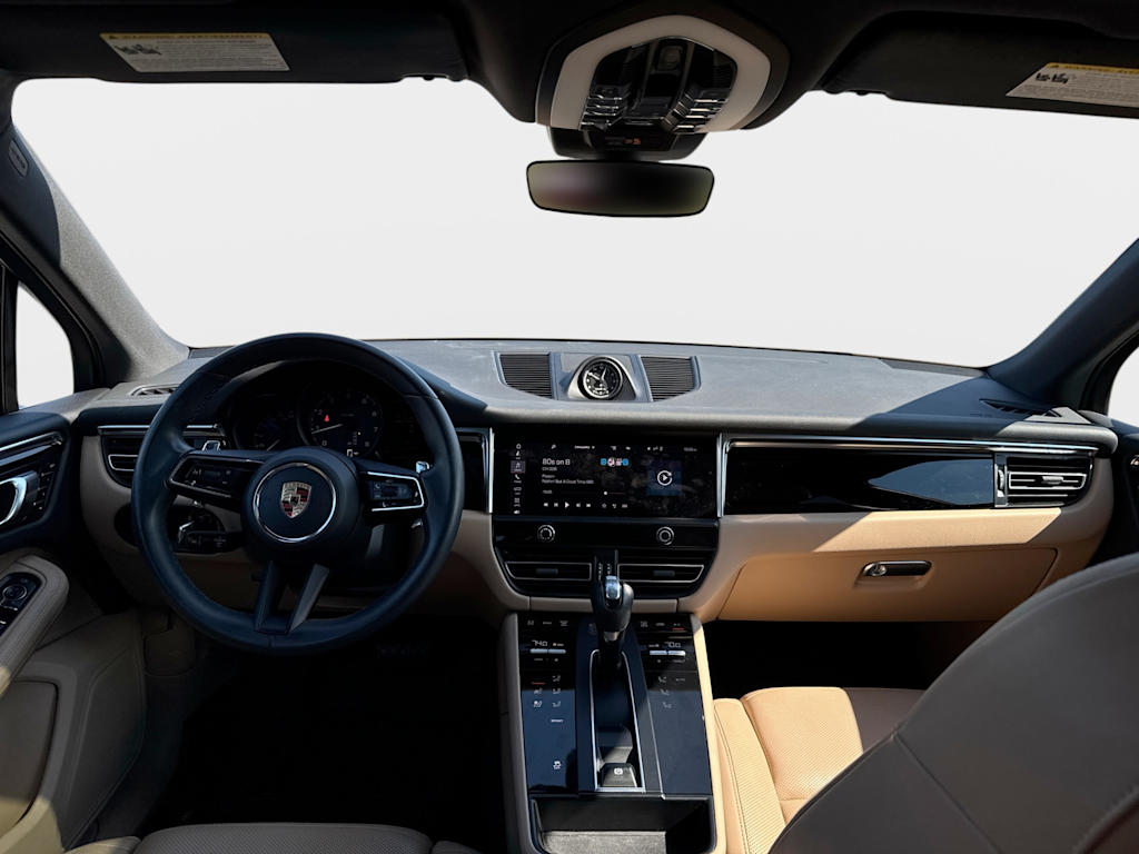 Thumbnail: 2023 Porsche Macan - 2