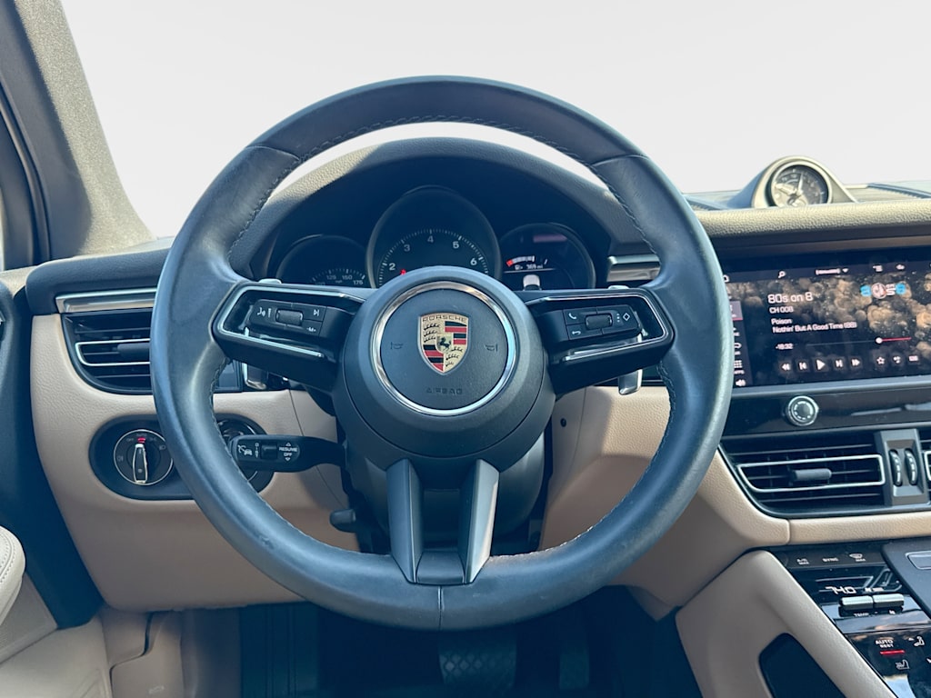 Thumbnail: 2023 Porsche Macan - 9