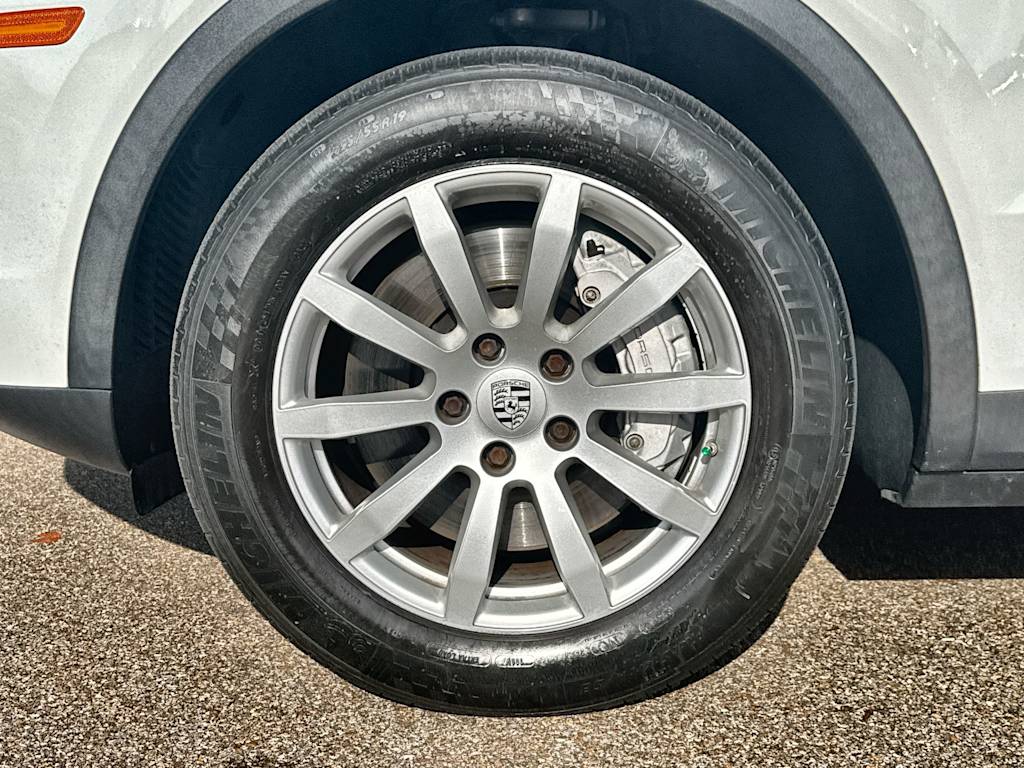 Thumbnail: 2021 Porsche Cayenne - 8