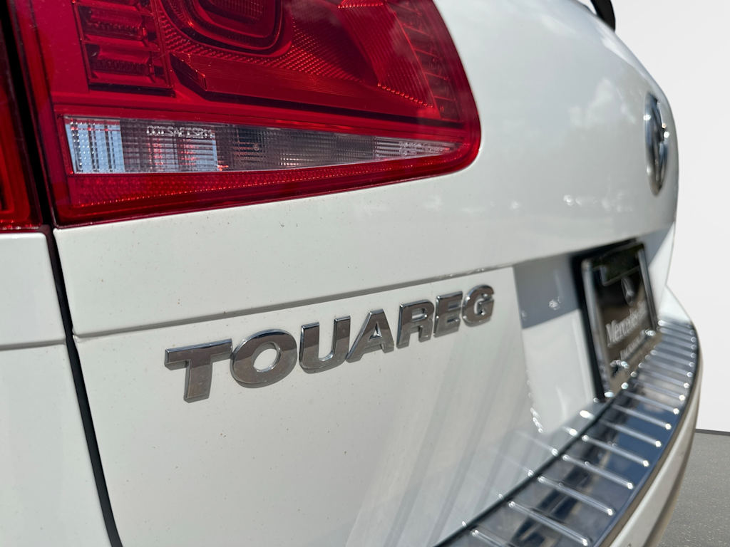 Thumbnail: 2016 Volkswagen Touareg - 7