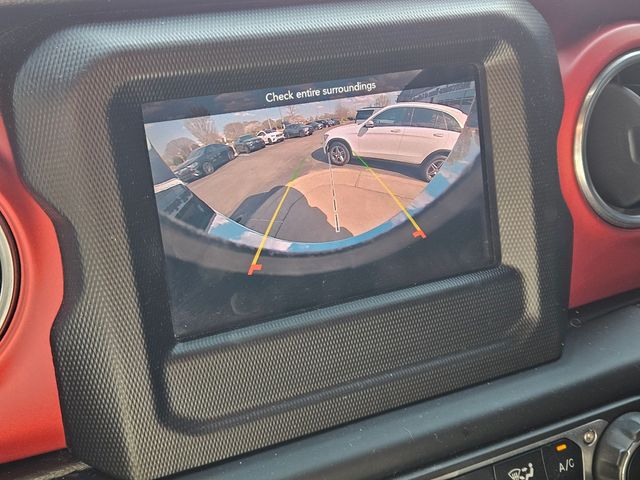 Thumbnail: 2021 Jeep Wrangler - 29