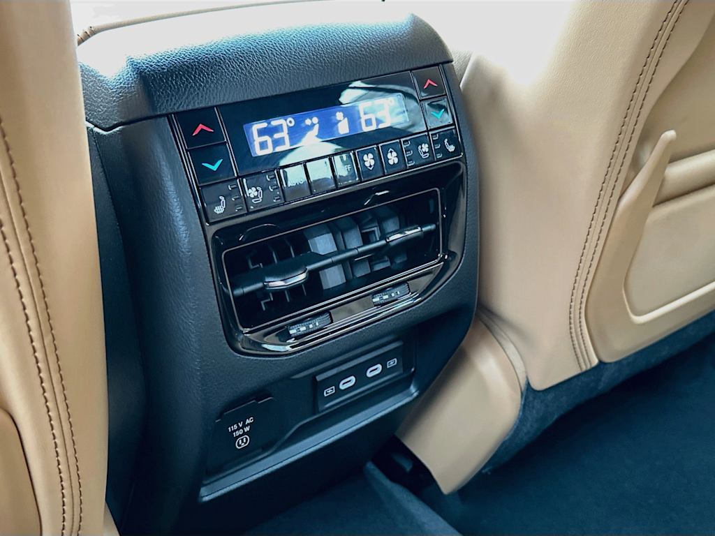 Thumbnail: 2026 Jeep Grand Cherokee - 32