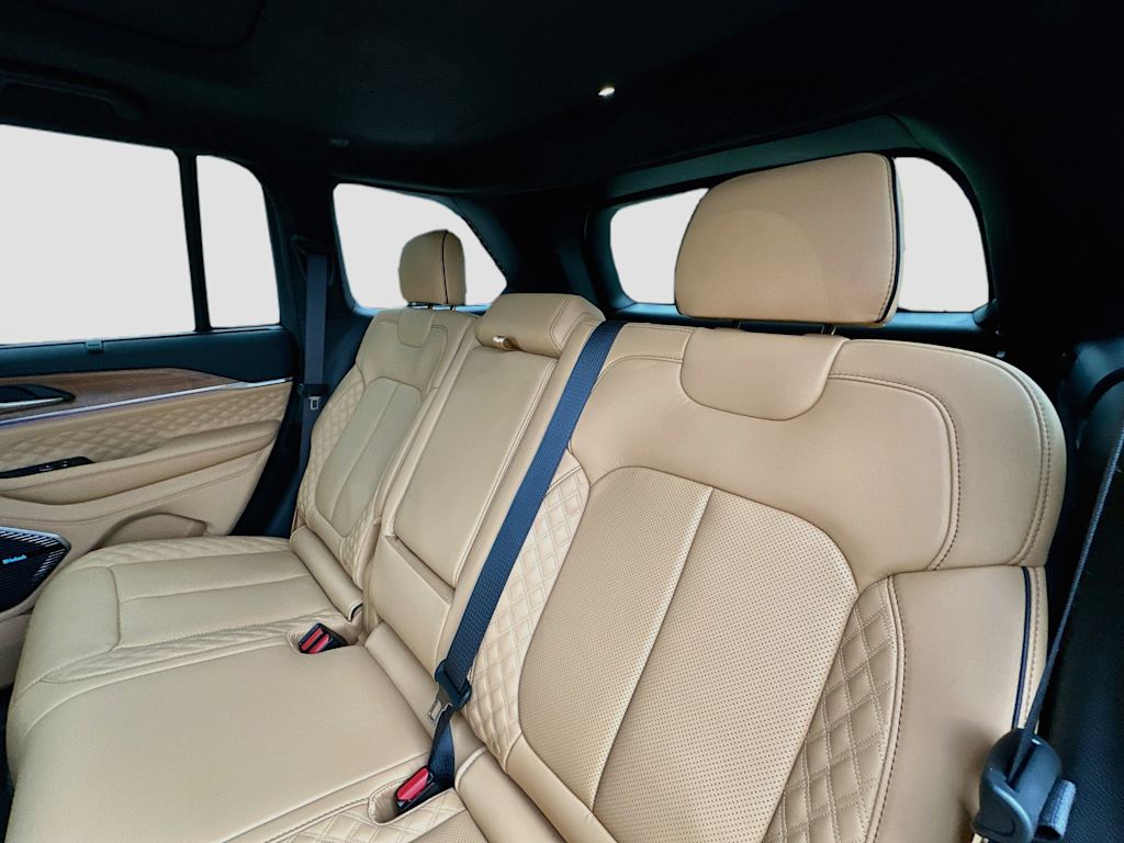 Thumbnail: 2026 Jeep Grand Cherokee - 31