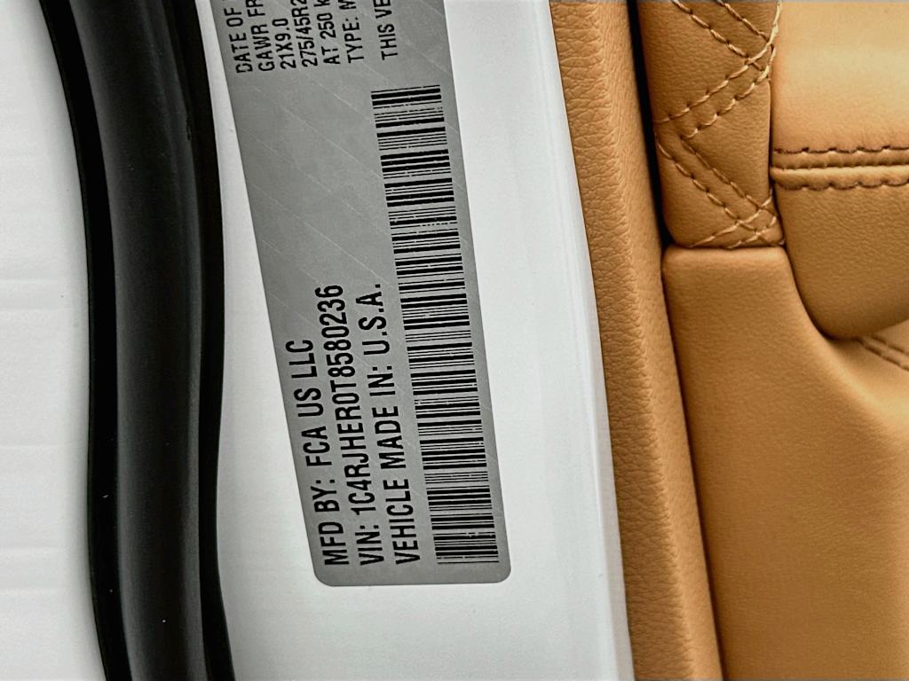 Thumbnail: 2026 Jeep Grand Cherokee - 18