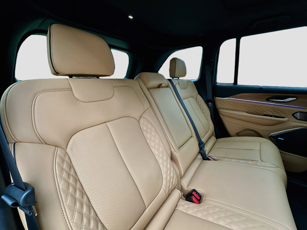 Thumbnail: 2026 Jeep Grand Cherokee - 13