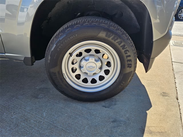 Thumbnail: 2024 Chevrolet Colorado - 6