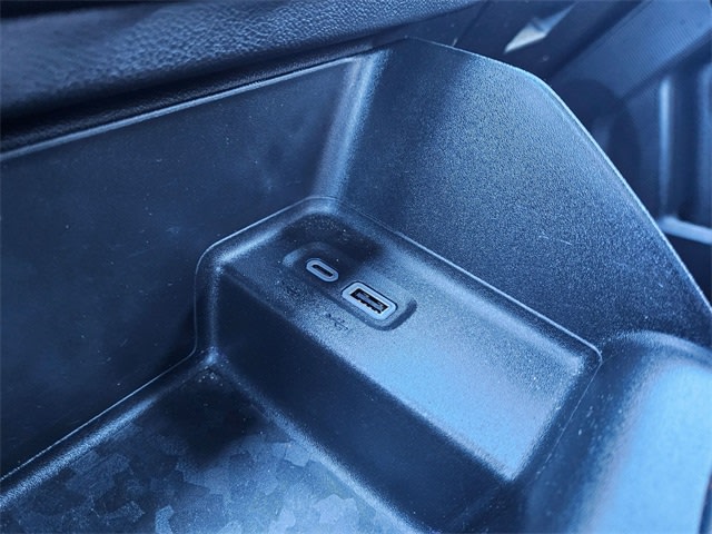 Thumbnail: 2024 Chevrolet Colorado - 30