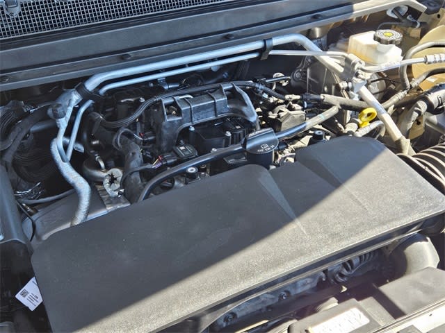 Thumbnail: 2024 Chevrolet Colorado - 8