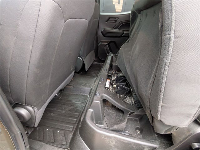 Thumbnail: 2023 Chevrolet Colorado - 13