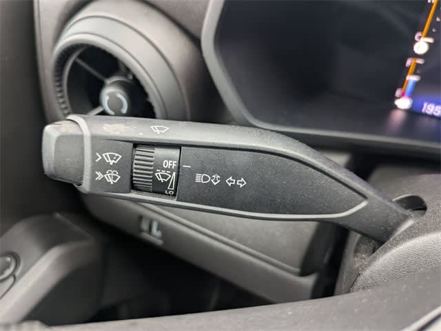 Thumbnail: 2023 Chevrolet Colorado - 29