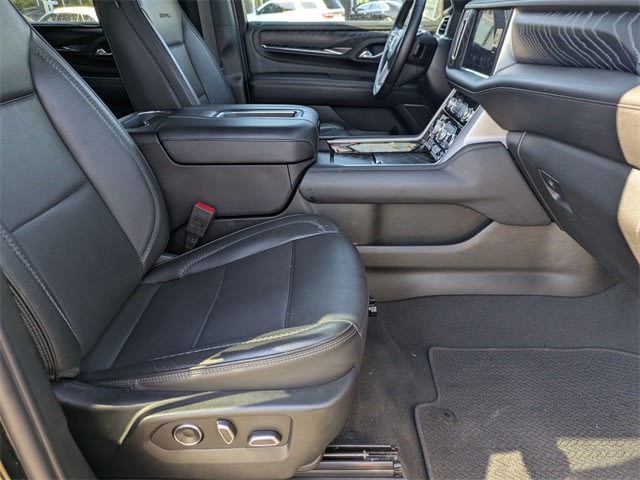 Thumbnail: 2023 GMC Yukon XL - 27