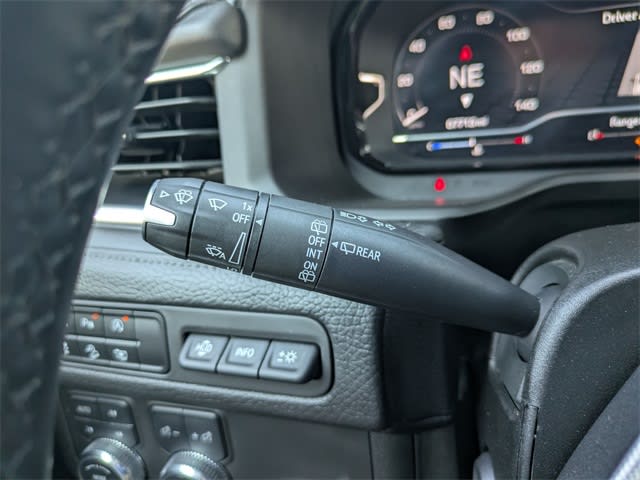 Thumbnail: 2023 GMC Yukon XL - 15