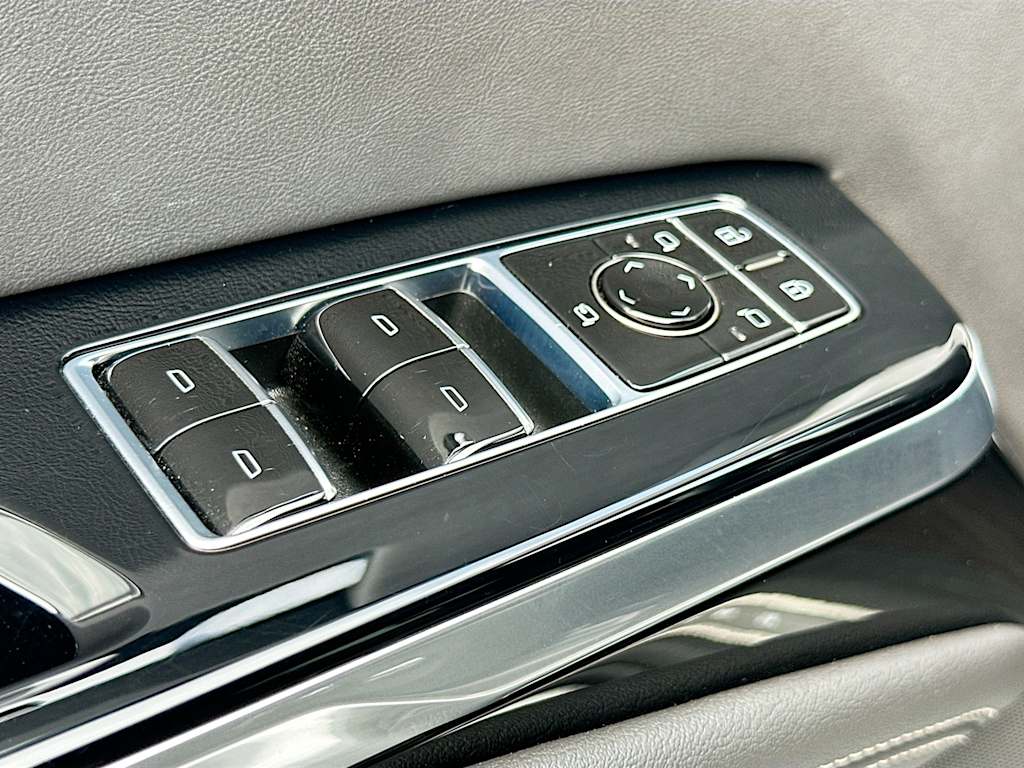 Thumbnail: 2025 Cadillac Escalade - 7